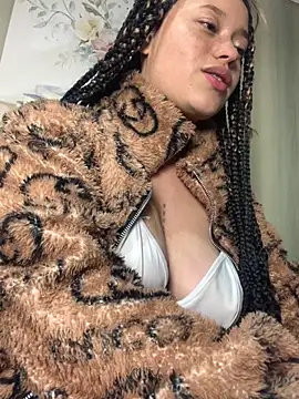 Webcam Model (Diosa_Pink)  is live.Free join now!