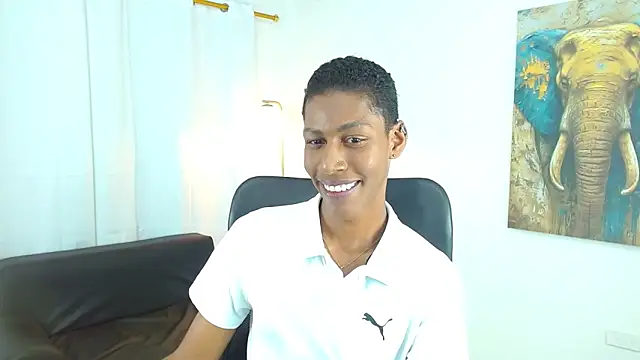 maiki18_ - Maiki18_'s free webcam - UK Sex Cams