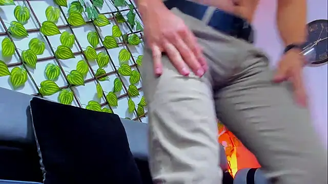 maximus_master_ - MAXIMUS_MASTER_'s free webcam - UK Sex Cams