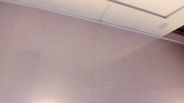 alysonwhiite - AlysonWhiite's free webcam - UK Sex Cams