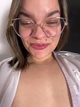 zyrella (F young) - Sentada gostosa no Dildo / Ride dildo 🔥