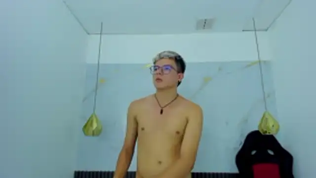 andyfame1 - AndyFame1's free webcam - UK Sex Cams