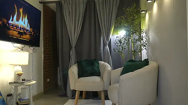 kendall_ruiz (F young) - Sexy striptease+ oil