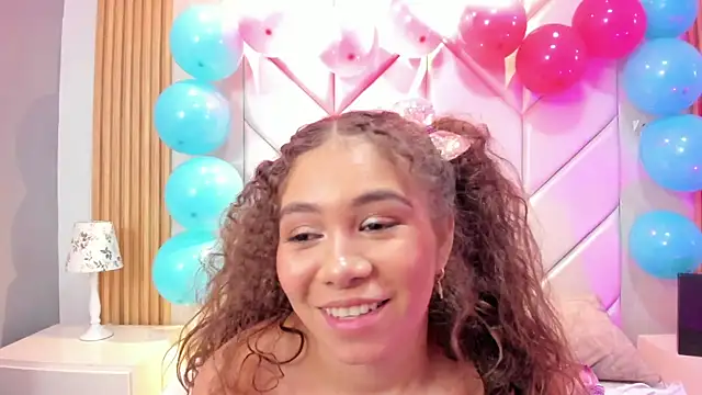 camilacastillo - CamilaCastillo's free webcam - UK Sex Cams