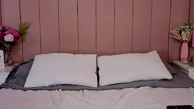 MollyBigBoobs12 webcam