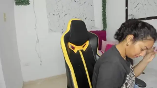 emily_stars1 (F teen) - get naked+blow job+fuck pussy