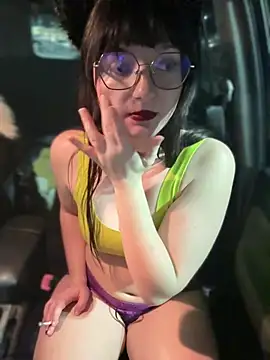 Webcam Model (urpuppymoon)  is live.Free join now!