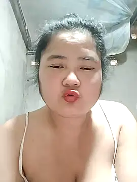 bigboobs186 - BigBoobs186's free webcam - UK Sex Cams