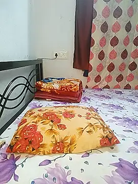 lovely-soneya (F young) - Boobs show