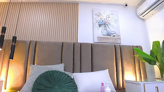 lexxi_gb - Lexxi_gb's free webcam