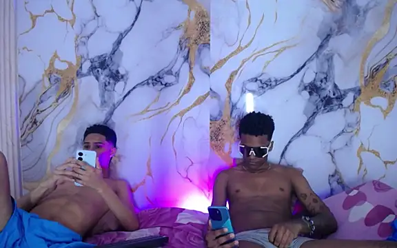 damian_and_theo - Damian_and_theo's free webcam