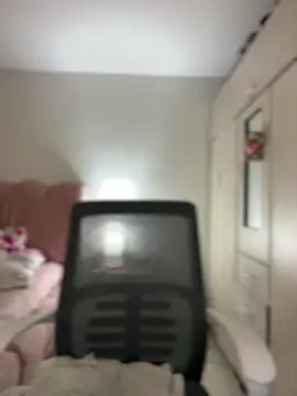 emmily_19 (F young) - NAKED AND BIGG SQUIRTTT