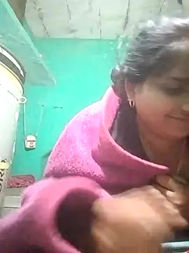 hotrunuka58 - Hotrunuka58's free webcam - UK Sex Cams