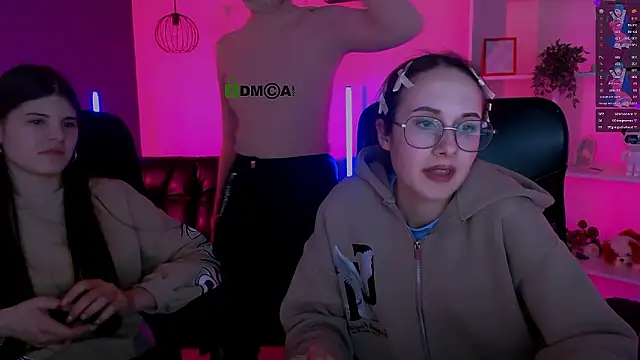 gloria_bubble (Ask my age) - handbra