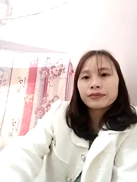 Webcam Model (-Bami-)  is live.Free join now!