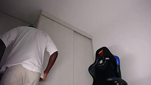 maxjones_2 (M young) - masturbate + precum