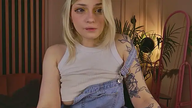 avasun - AvaSun's free webcam - UK Sex Cams