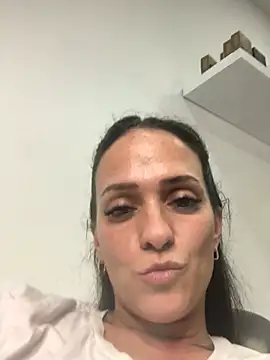 Webcam Model (Donatellaaa07)  is live.Free join now!