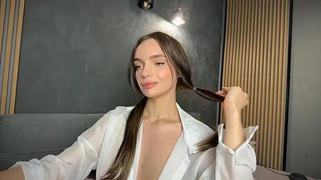 litlle_angelll - Litlle_angelll's free webcam - UK Sex Cams