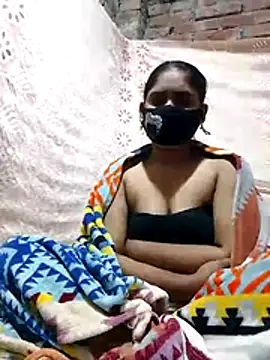 Webcam Model (Hot_Sweeti)  is live.Free join now!