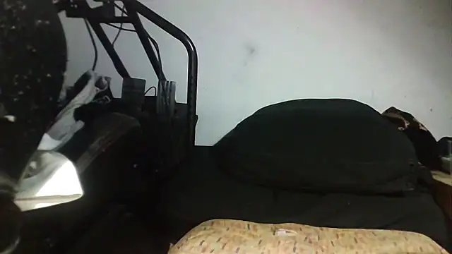 ilovehairywoman - ILOVEhairywoman's free webcam - UK Sex Cams