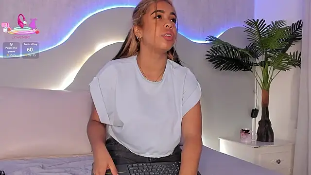 cannelasmith - CannelaSmith's free webcam