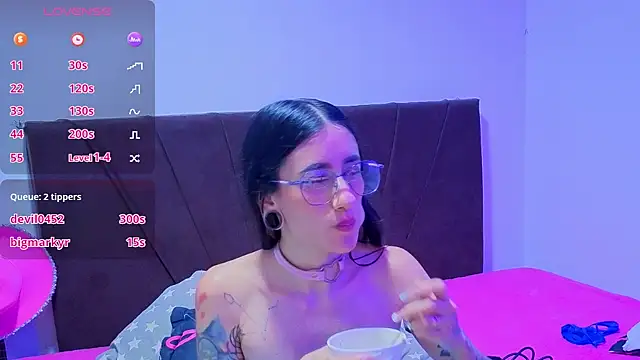 iam_kimh - Iam_kimh's free webcam