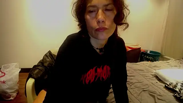 fenix_colette - Fenix_colette's free webcam - UK Sex Cams