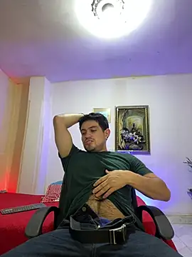 williamsmiiths16 - Williamsmiiths16's free webcam - UK Sex Cams