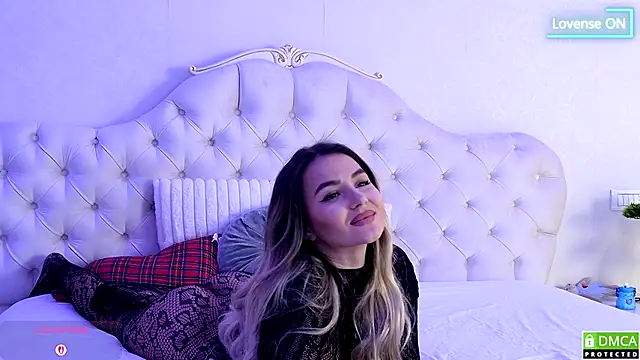 aniakarenina - AniaKarenina's free webcam - UK Sex Cams