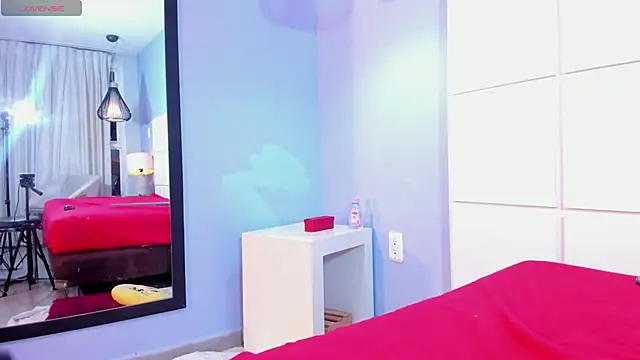 elizabethbell_ - ElizabethBell_'s free webcam - UK Sex Cams