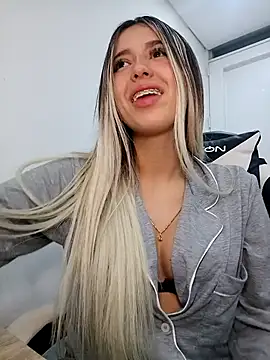 eva-2023 - Eva-2023's free webcam - UK Sex Cams