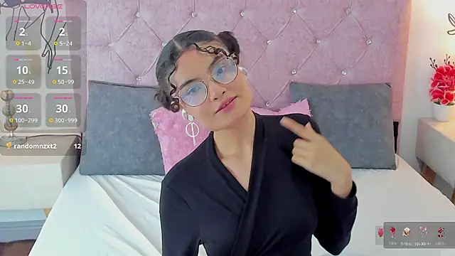 mirandalawrens_ - MirandaLawrens_'s free webcam - UK Sex Cams