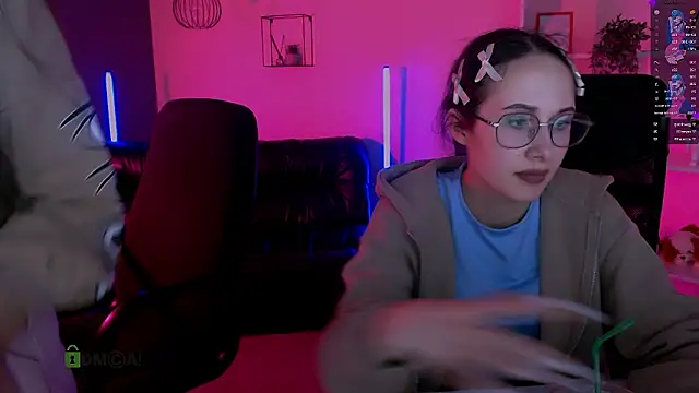 gloria_bubble (Ask my age) - Show boobs