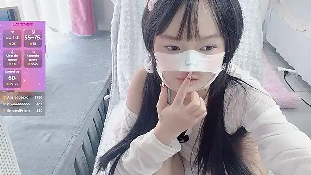 美女_nannan_在线直播