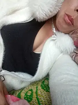 baby7005 - Baby7005's free webcam