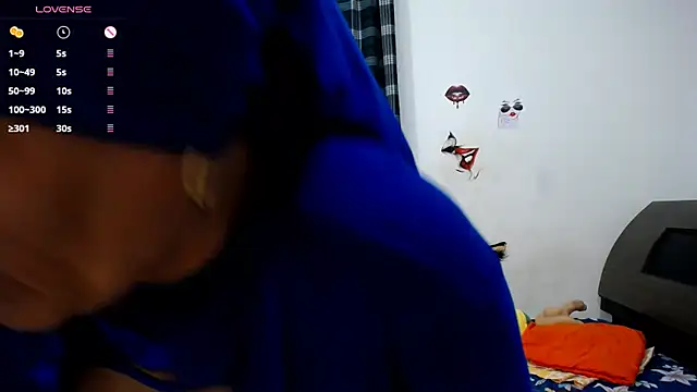 uzziah_sabag (F mature) - deep throat and ahegao