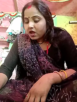 Webcam Model (Pooja_hote)  is live.Free join now!