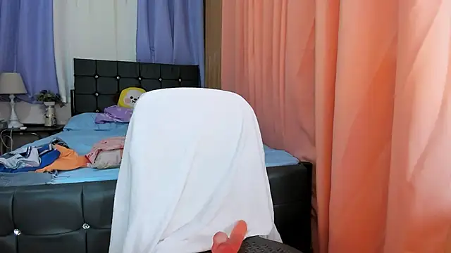 ameliamaureen (T teen) - WOULD YOU WANT TO SEE YOUR FANTASY !