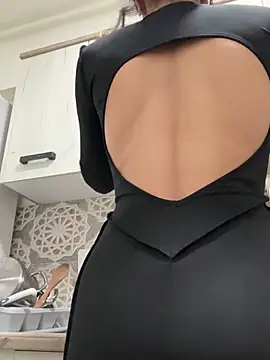 bella_vixen_ - Bella_Vixen_'s free webcam - UK Sex Cams