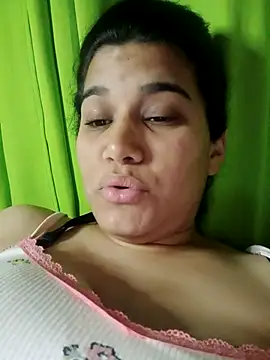 Webcam Model (danagon16)  is live.Free join now!