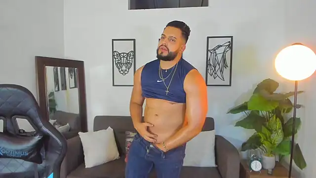 justin_kingx7 - Justin_kingX7's free webcam - UK Sex Cams