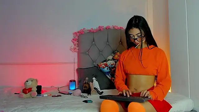 antonieta23 - Antonieta23's free webcam - UK Sex Cams