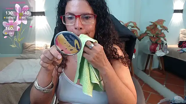 sila_bolum - Sila_bolum's free webcam