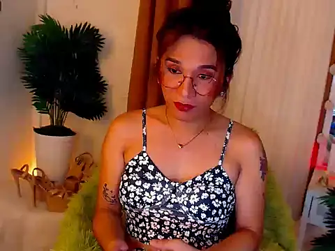 dianarose69 - DianaRose69's free webcam