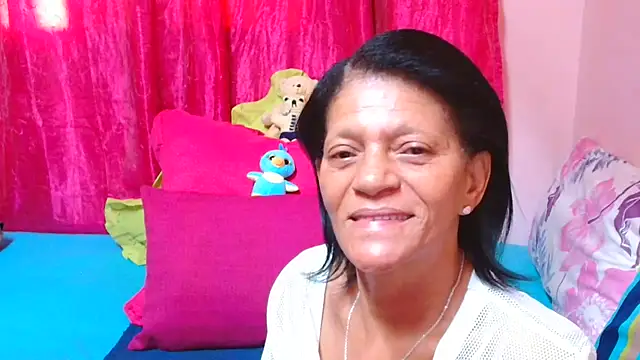 sluttyroxy - SLUTTYROXY's free webcam - UK Sex Cams