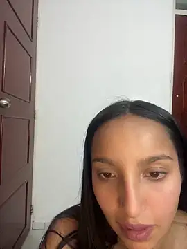 Webcam Model (Eve_Ritz)  is live.Free join now!