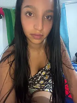 Webcam Model (Eve_Ritz)  is live.Free join now!