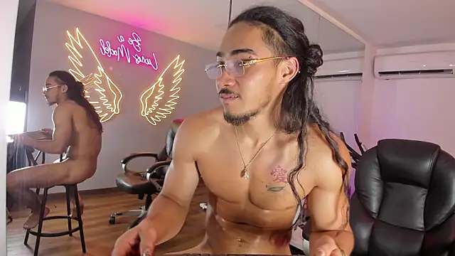 maximo_zahir - Maximo_Zahir's free webcam