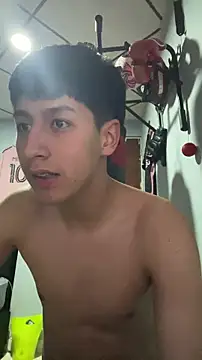 stiven_017 (M young) - straw with coming in ticket show